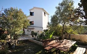 Apartments With A Parking Space Okrug Donji, Ciovo - 13732