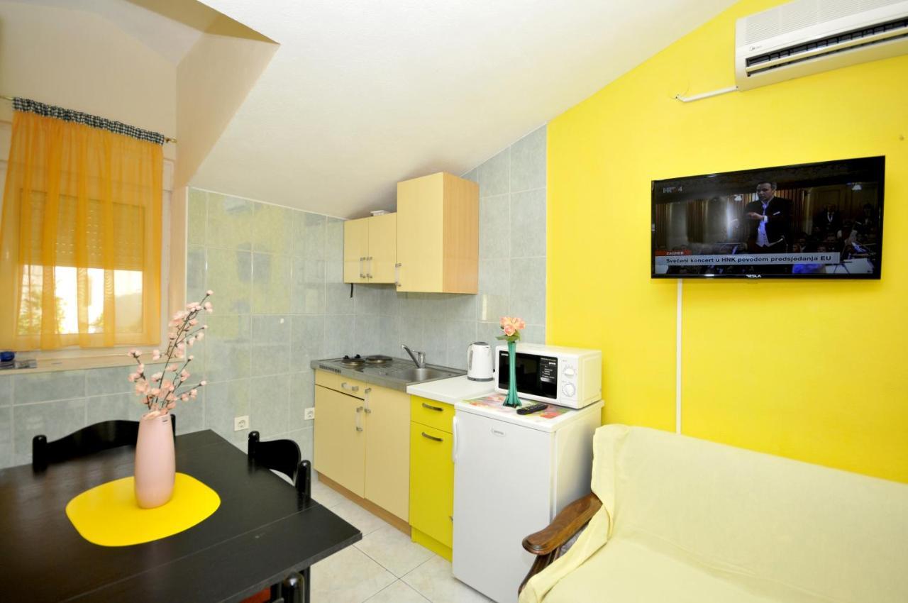 Apartments With A Parking Space Okrug Donji, Ciovo - 13732 Donji Okrug  Zewnętrze zdjęcie