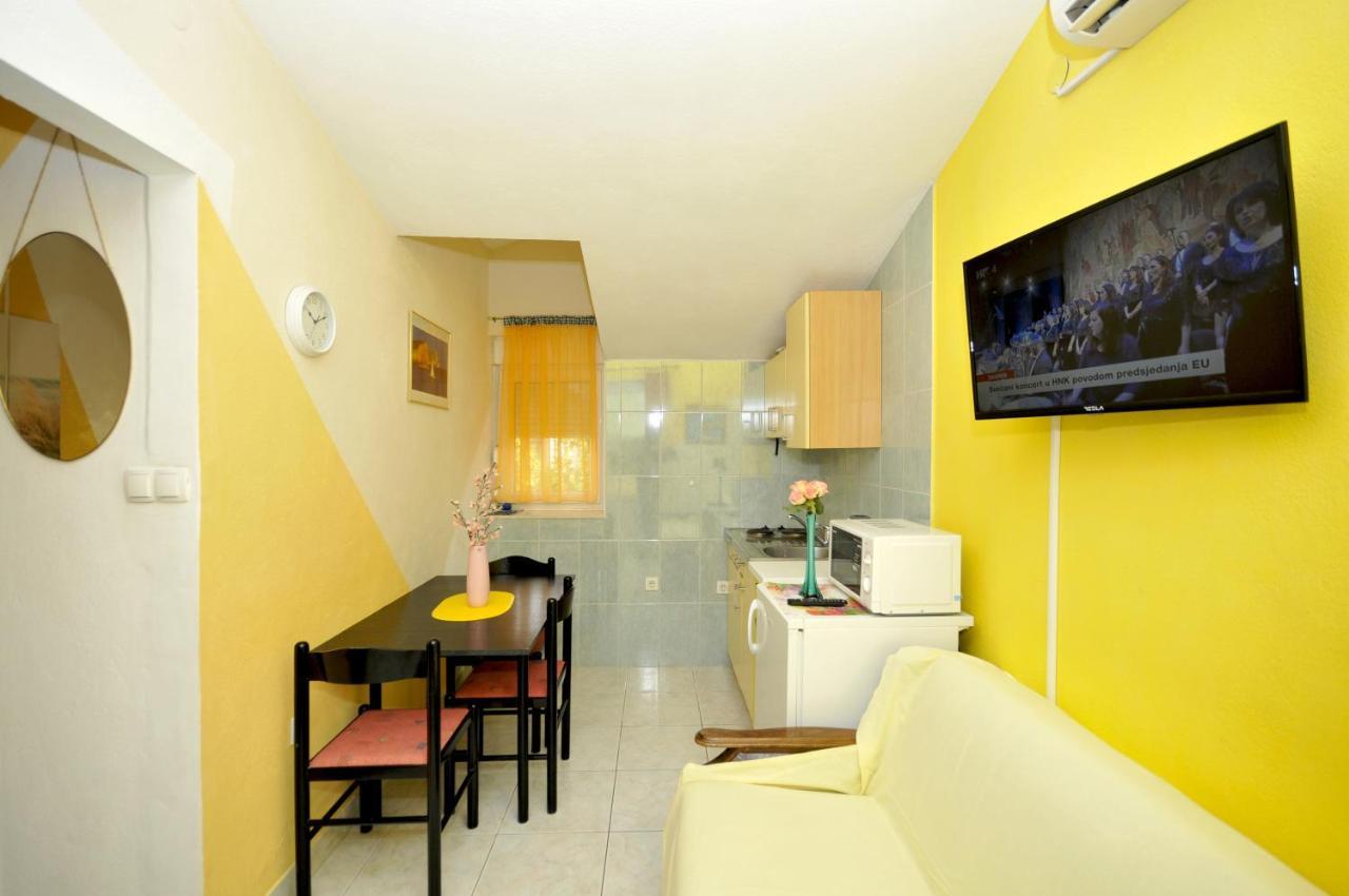 Apartments With A Parking Space Okrug Donji, Ciovo - 13732 Donji Okrug  Zewnętrze zdjęcie